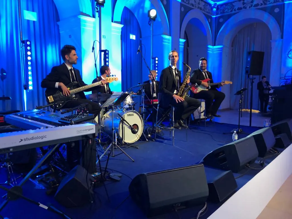 Allstars feiern 175 Jahre Klambt Verlag bei einer Jubiläums-Gala.